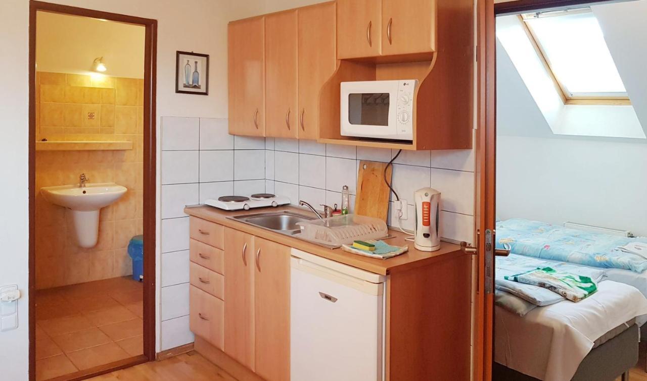 Apartments Iris Липтовски-Микулаш Экстерьер фото