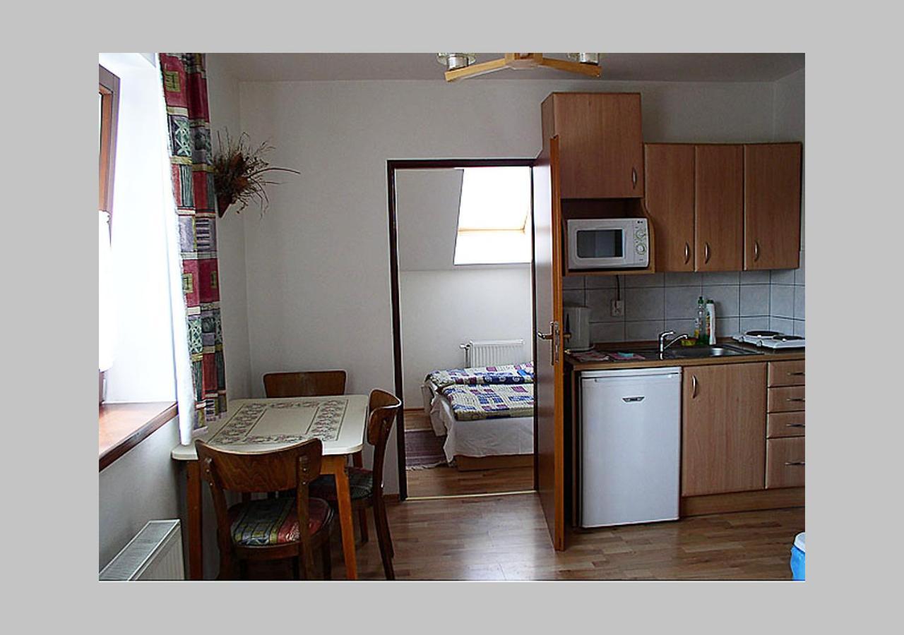 Apartments Iris Липтовски-Микулаш Экстерьер фото